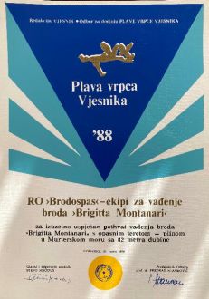 Plava vrpca Vjesnika dodijeljena ekipi Brodospasa (1988.)